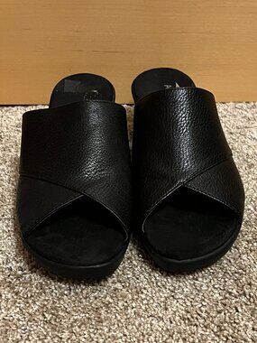 Aerosoles Women's Black Heeled Sandals: Size 7.5W